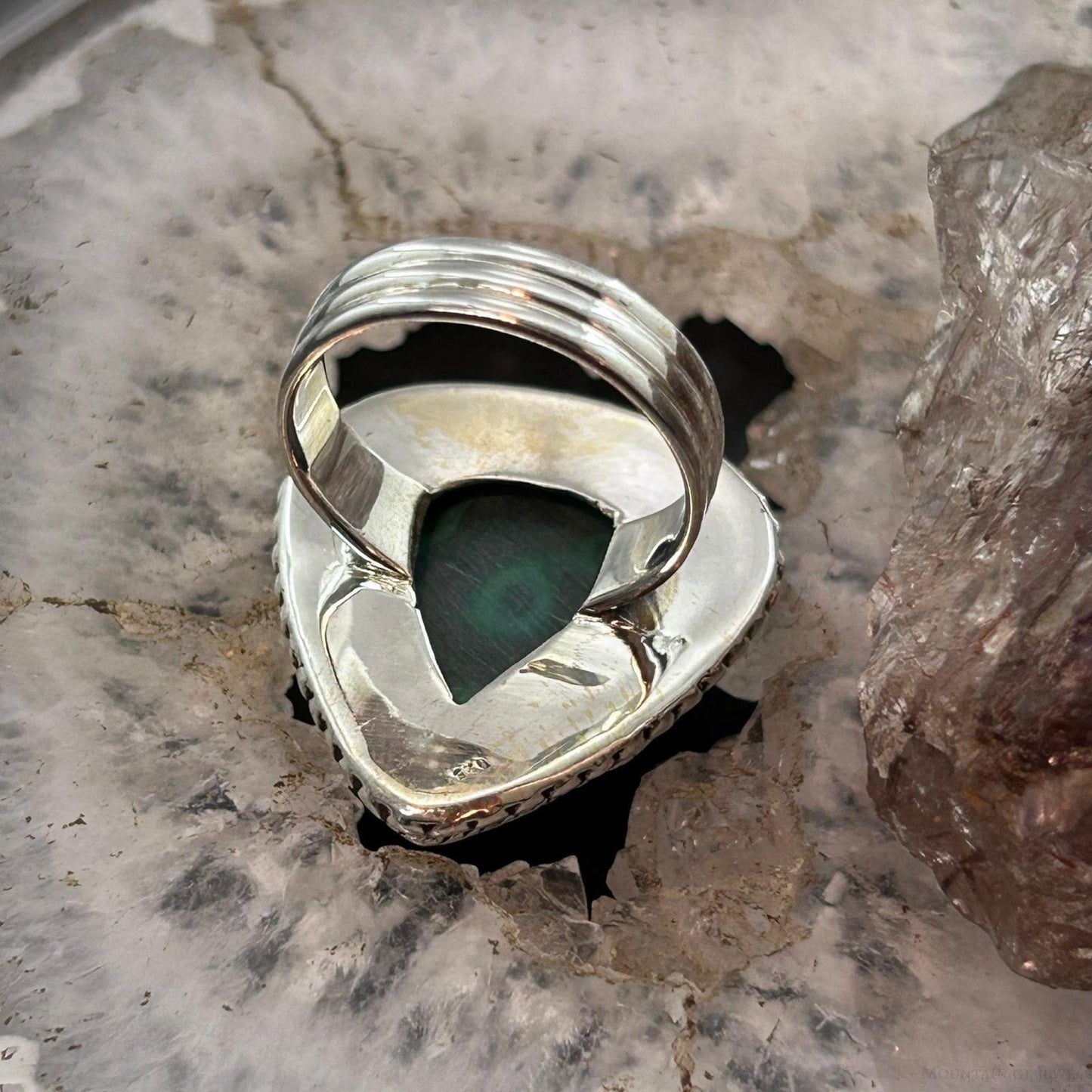 Sterling Silver Southwestern Style Wide Teardrop Malachite Ring Size 8 For Women