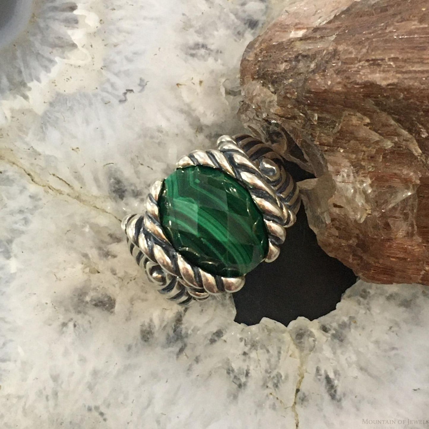Carolyn Pollack Vintage Sterling Silver Oval Faceted Malachite Shield Ring For Women