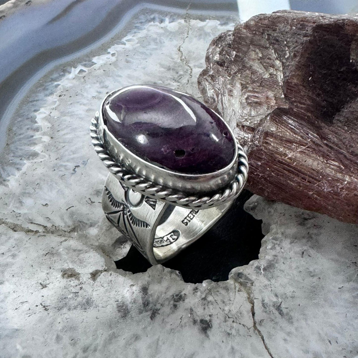 Joe Piaso, Jr. Sterling Silver Oval Purple Spiny Oyster Decorated Ring Size 7.5 For Women