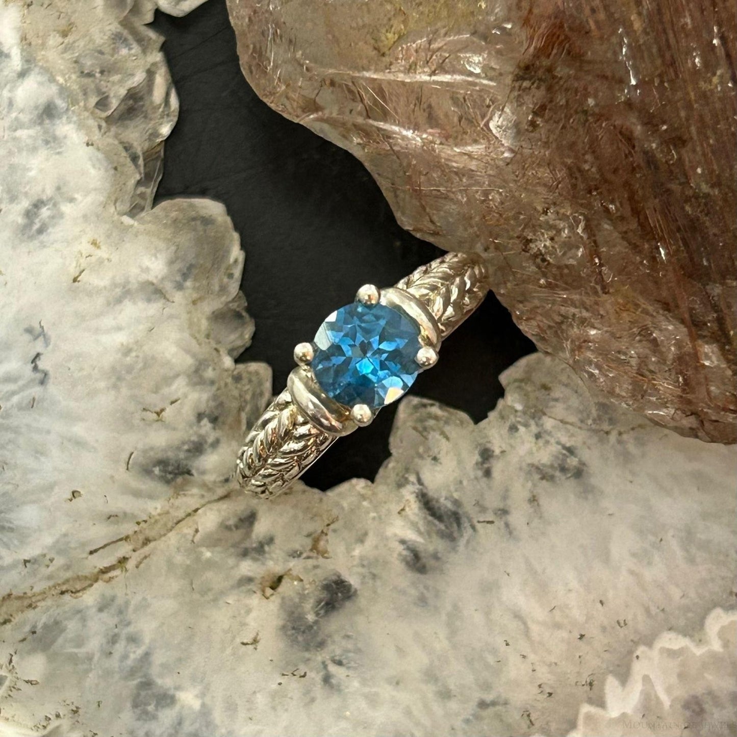 Carolyn Pollack Sterling Silver Faceted Blue Topaz Decorated Ring Size 7 For Women