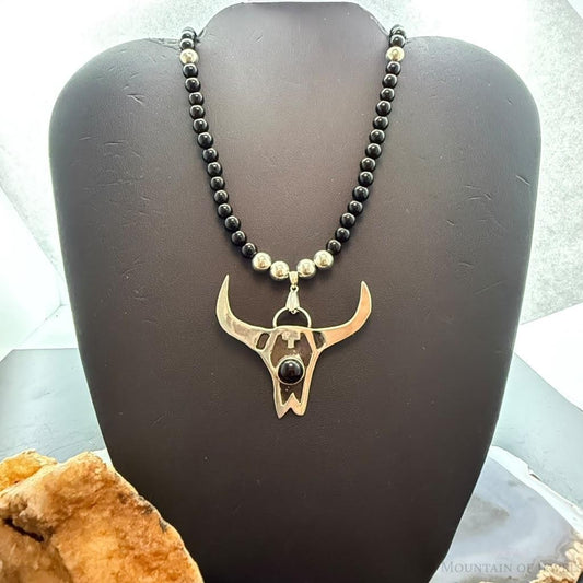 Frank Chavez Sterling Silver Native American Long Horn on Onyx 21" Necklace For Women
