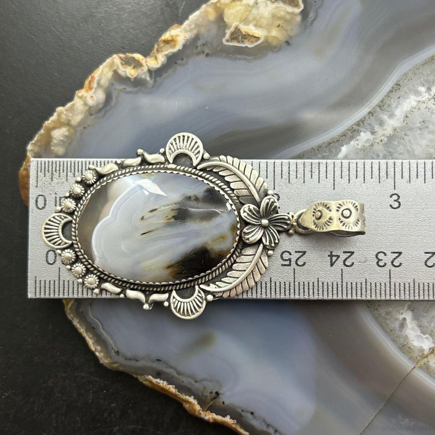 Sterling Silver Southwestern Style Oval Moss Agate Tube Decorated Pendant For Women