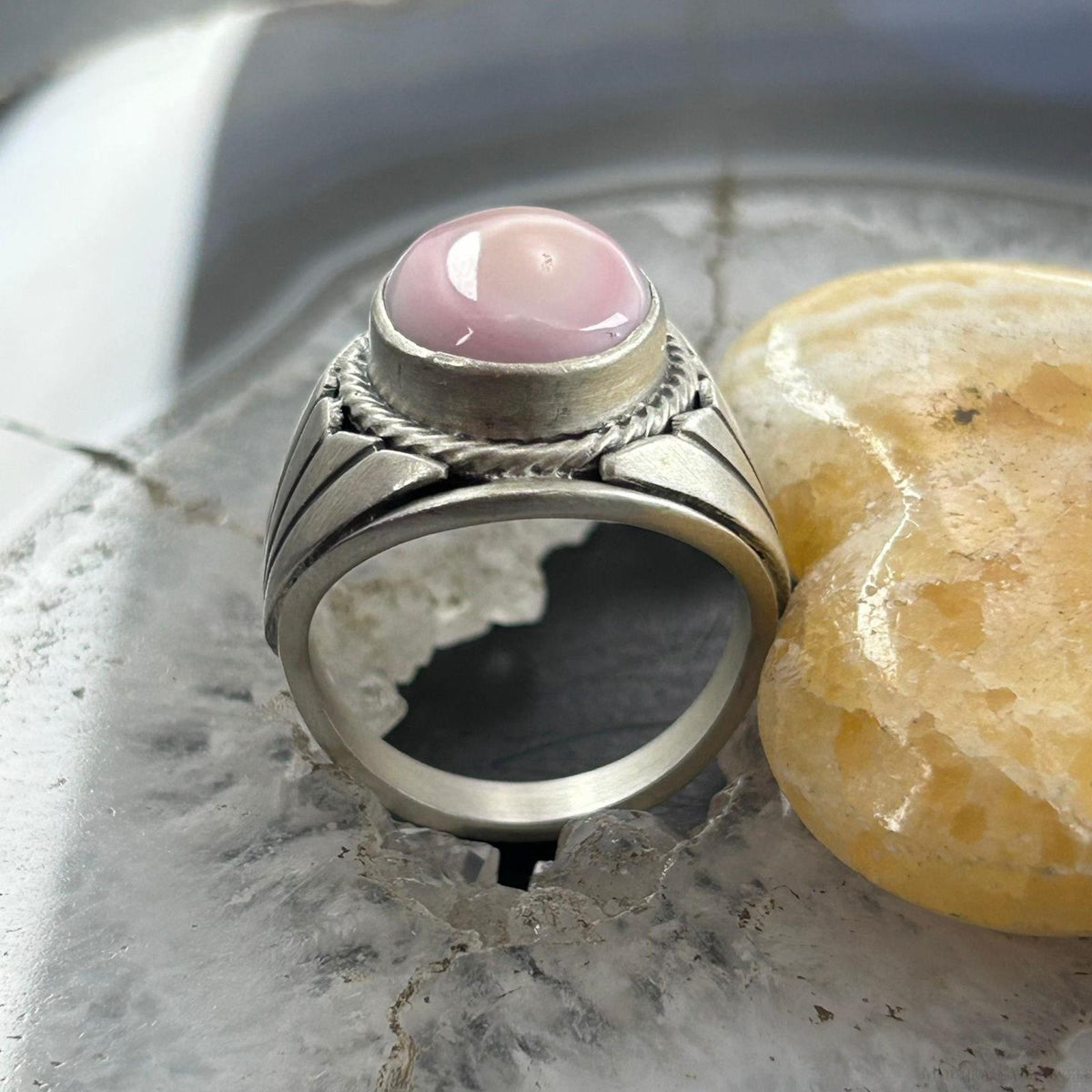 Native American Sterling Oval Pink Conch Decorated Shield Ring Size 11.75 For Men