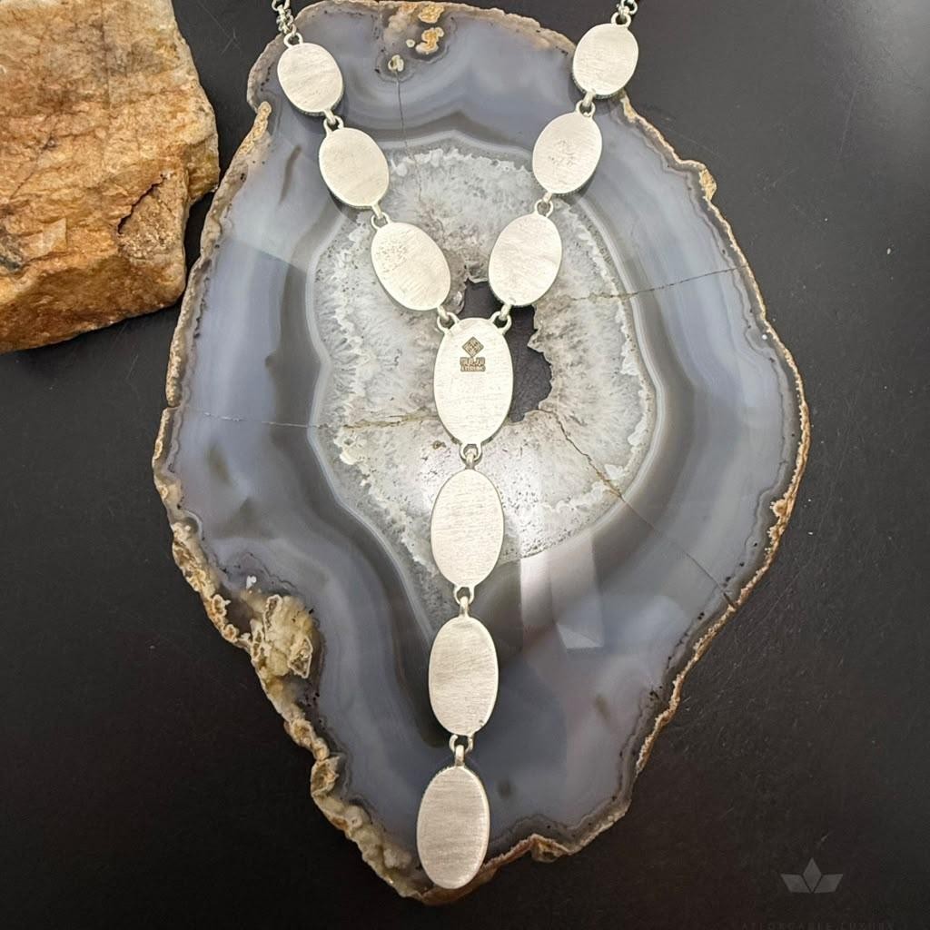 Sterling Silver Southwestern Style 10 Oval Wild Horse Lariat 25" Necklace For Women