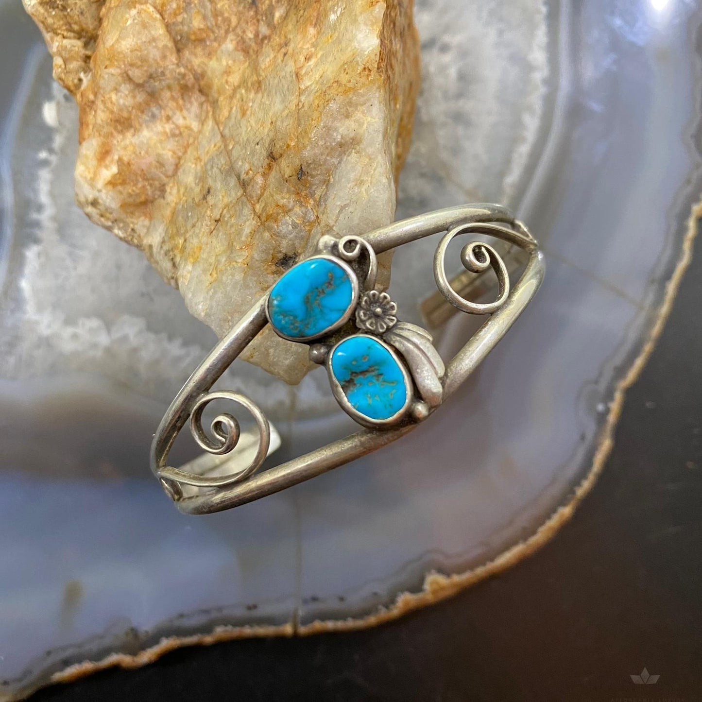 Vintage Native American Silver 2 Oval Kingman Turquoise Decorated Bracelet