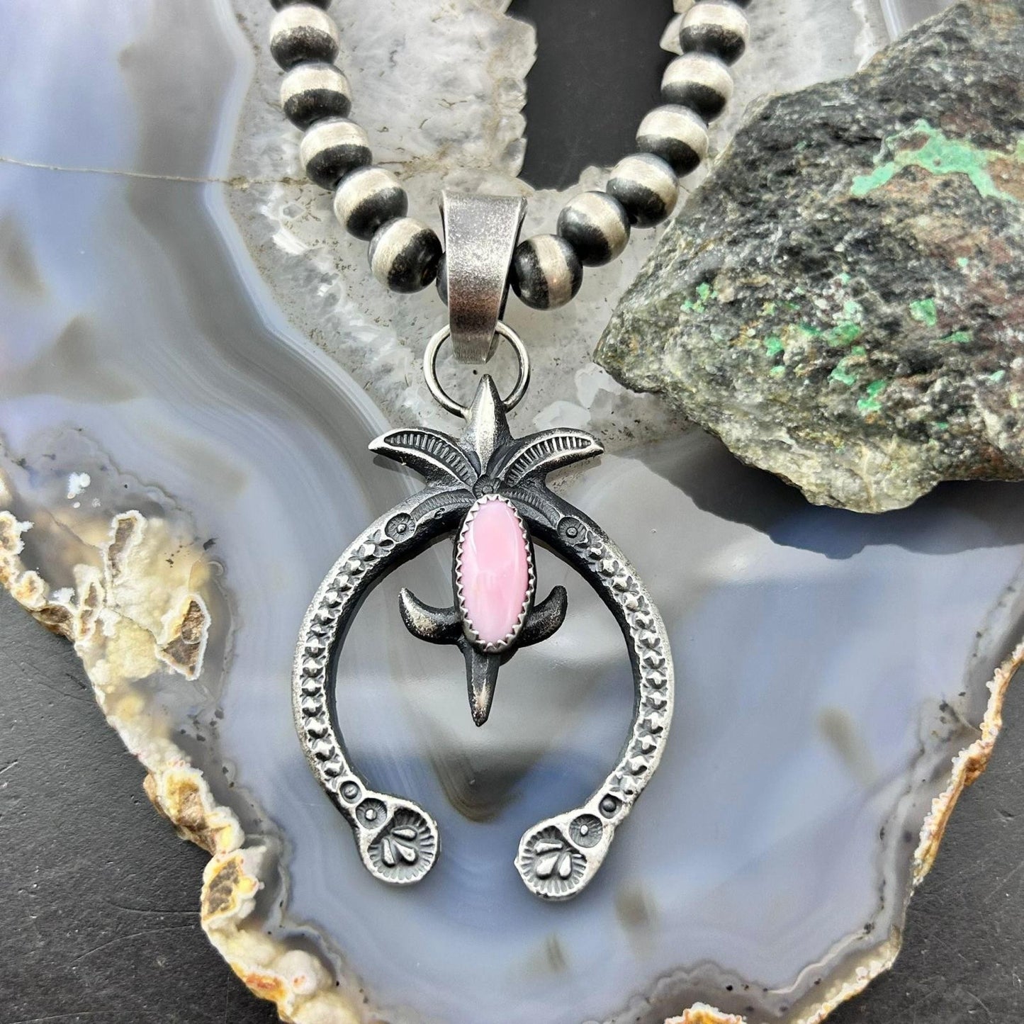 Eva & Linberg Billah Native American Sterling Silver Pink Conch Naja Pendant For Women