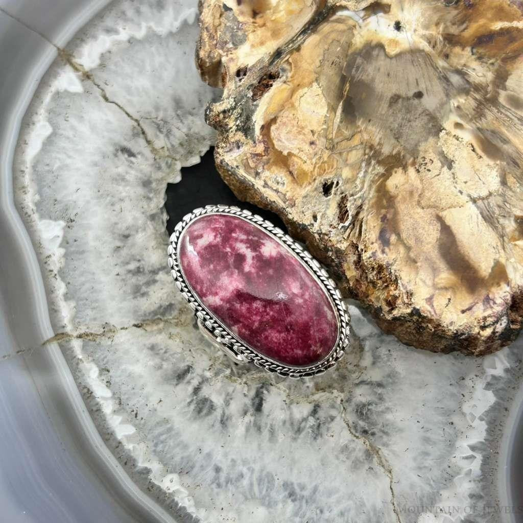 Sterling Silver Southwestern Style Oval Thulite Decorated Ring Size 7 For Women