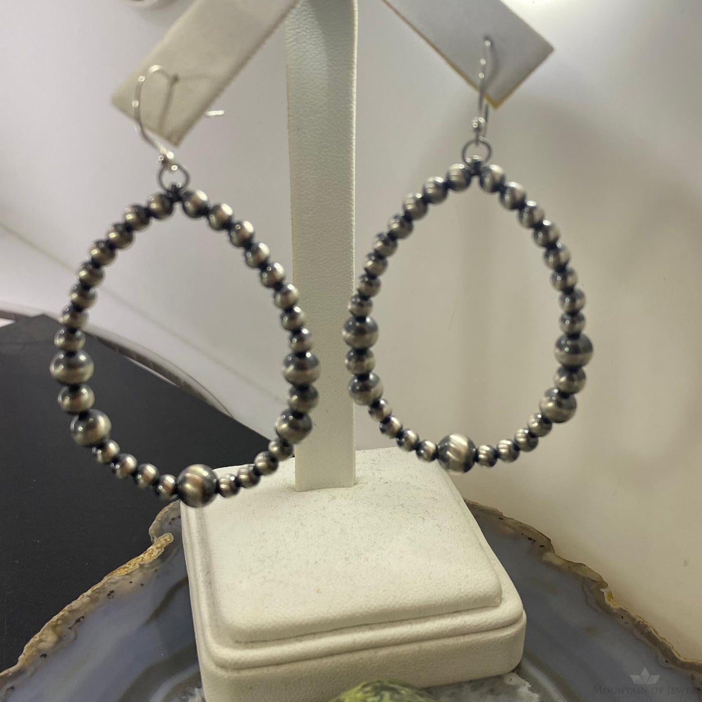 Navajo Pearl Bead Graduated 4-7mm Sterling Silver Oval Hoop Dangle Earrings