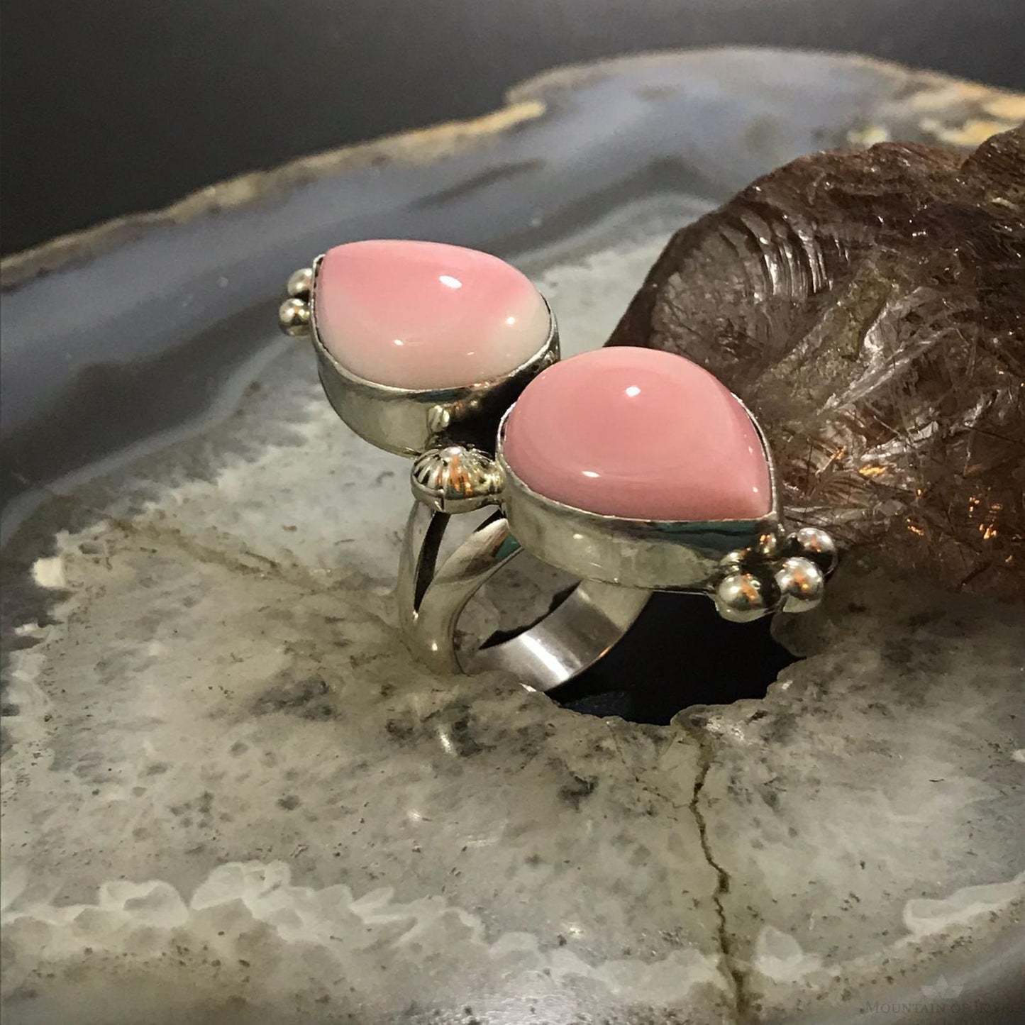 Robert Shakey Native American Sterling Silver 2 Pear Pink Conch Shell Ring Size 7.5 For Women