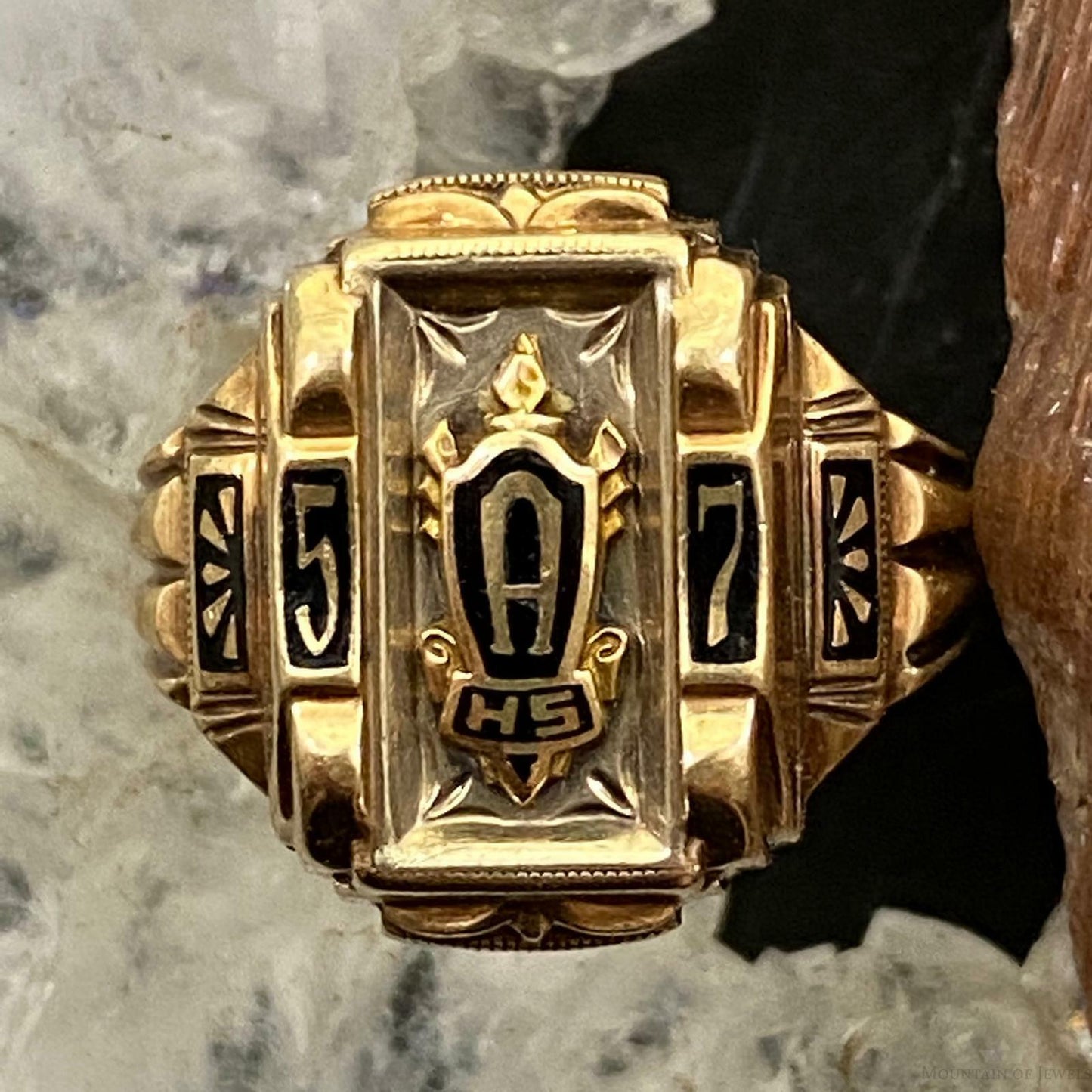 Vintage 10K Yellow Gold 1957 High School Lady's Class Ring Size 6.5
