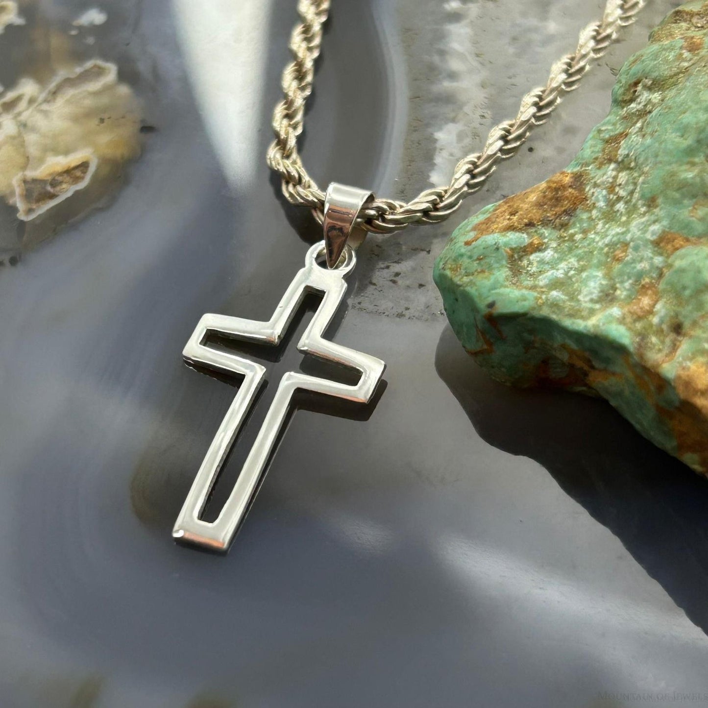 Sterling Silver Fashion Unisex Cut Out Cross Pendant