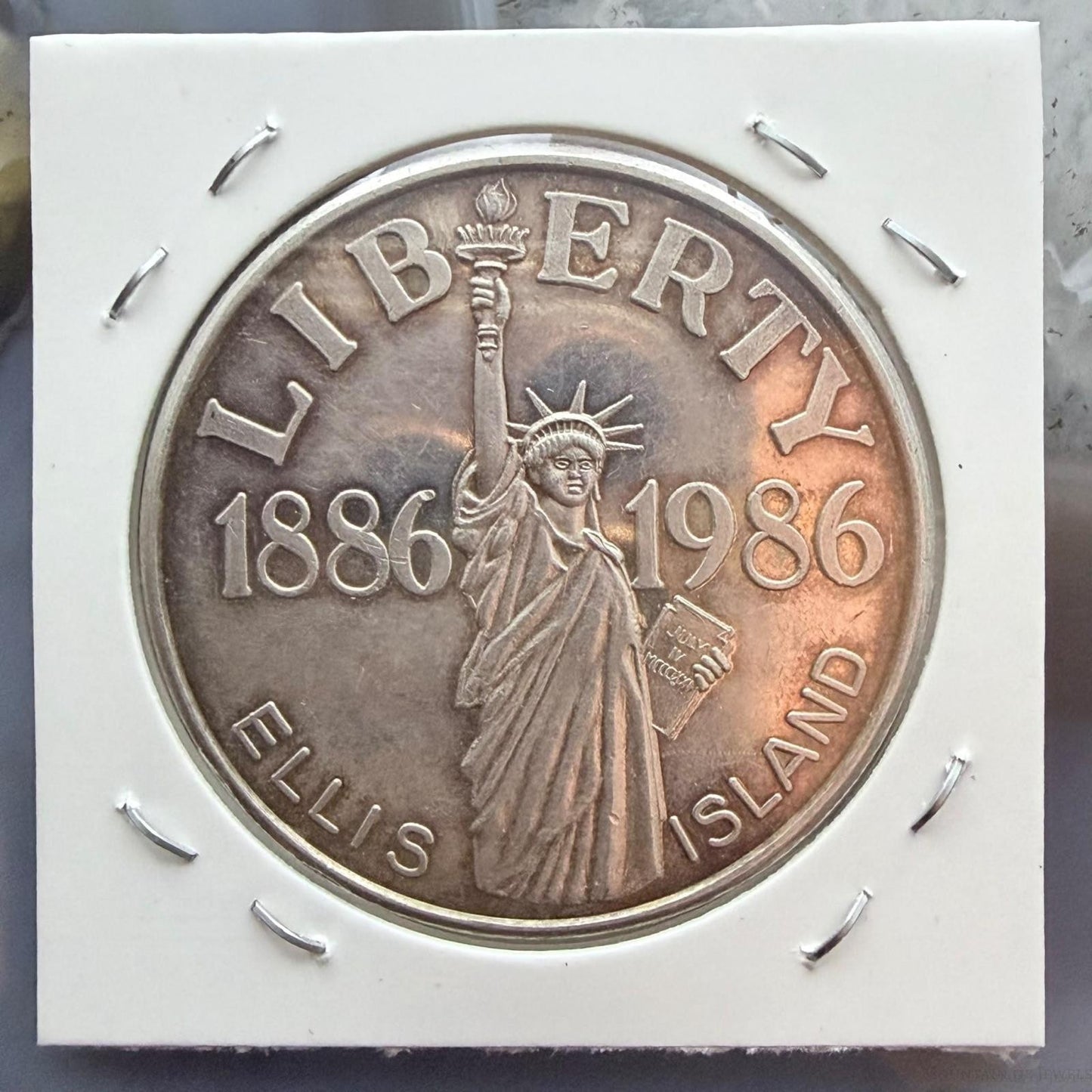 1.0 Troy Ounce of .999 Fine Silver Of 100 Years Anniversary of Ellis Island