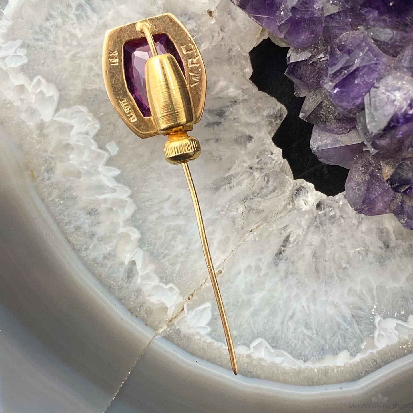 14K Yellow Gold 1963 Immaculate Collage Amethyst Pin Collectible Item