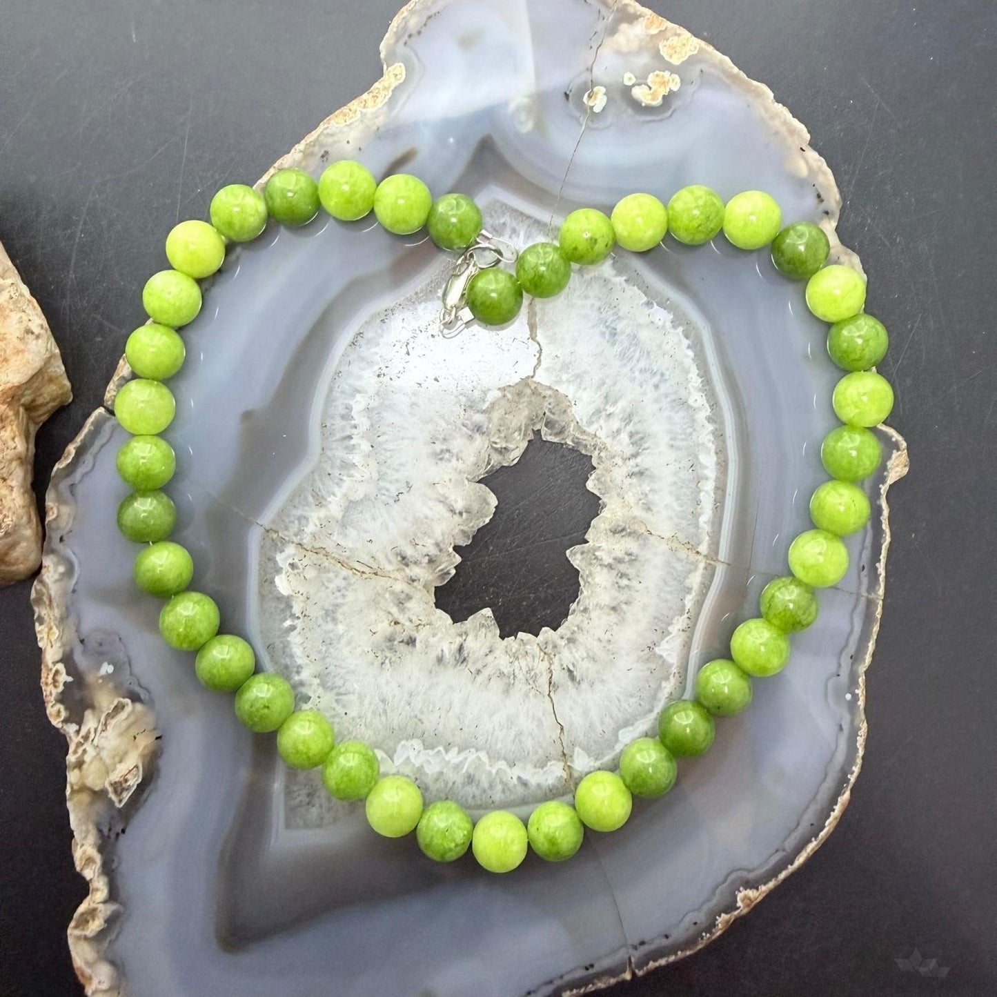 Sterling Silver Southwestern Style 10mm Peridot Beads 16" Necklace For Women
