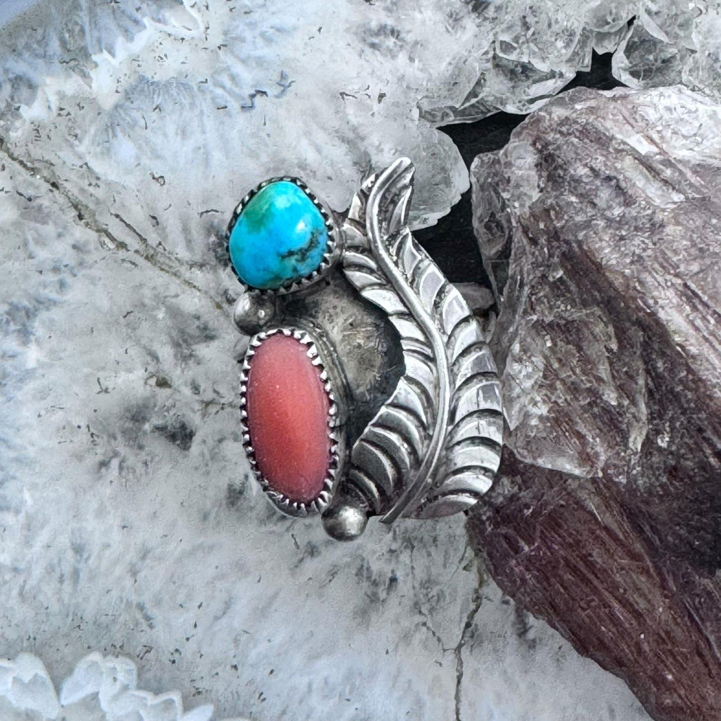 Vintage Signed Native American Silver Coral & Turquoise Leaves Decorated Ring For Women