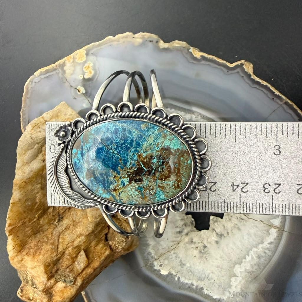 Sterling Silver Southwestern Style Oval Chrysocolla Decorated Bracelet For Women