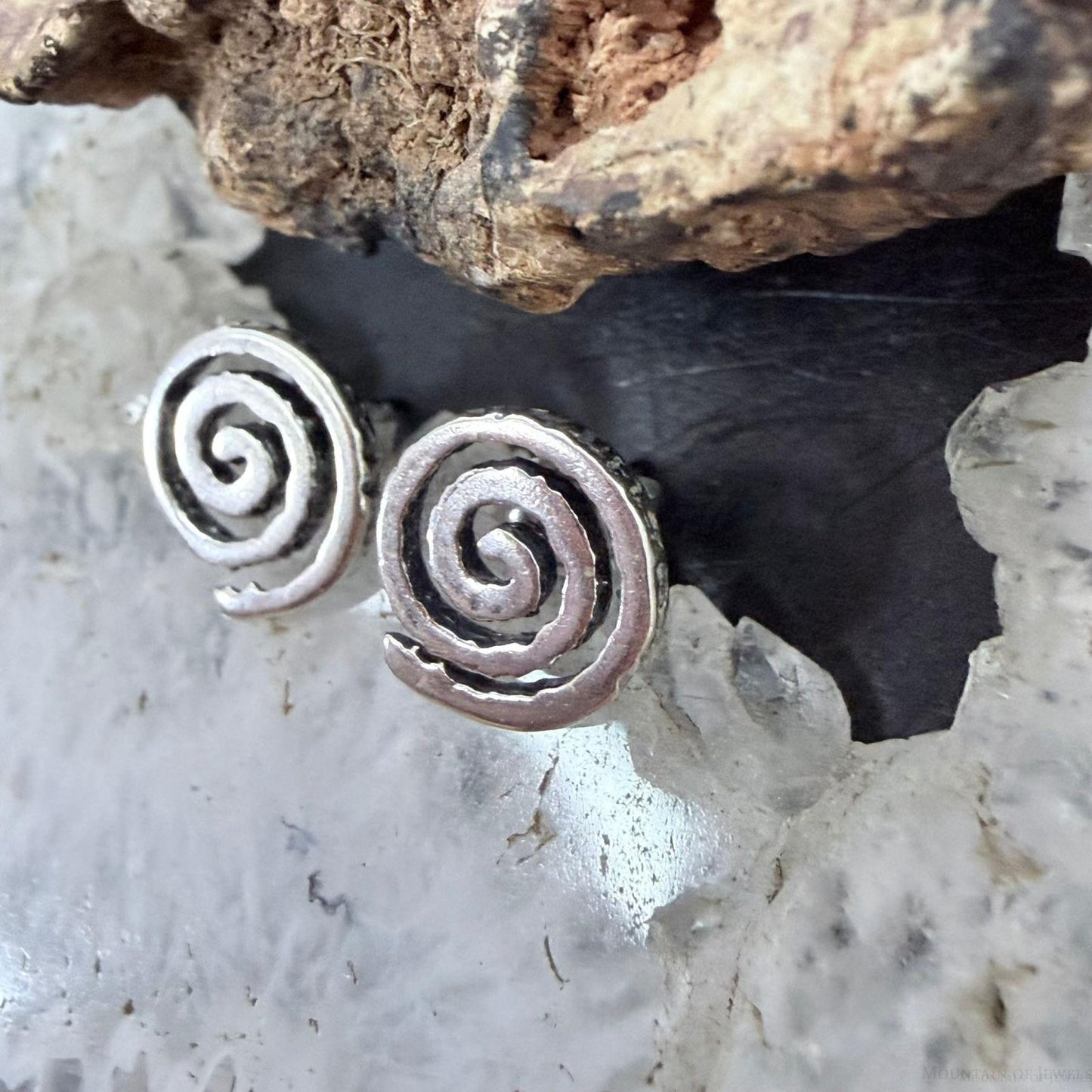 Native American Sterling Silver Swirl Circle of Life Stud Earrings For Women