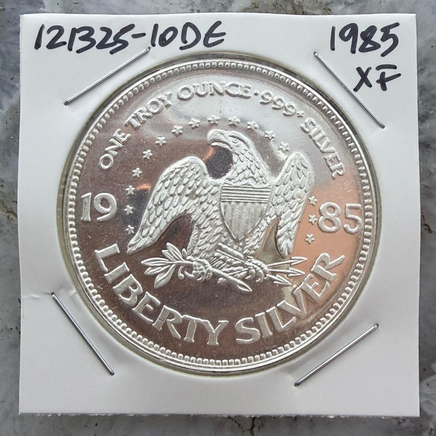 1985 US One Troy Ounce .999 Fine Silver Round Liberty Silver XF #121325-10DE