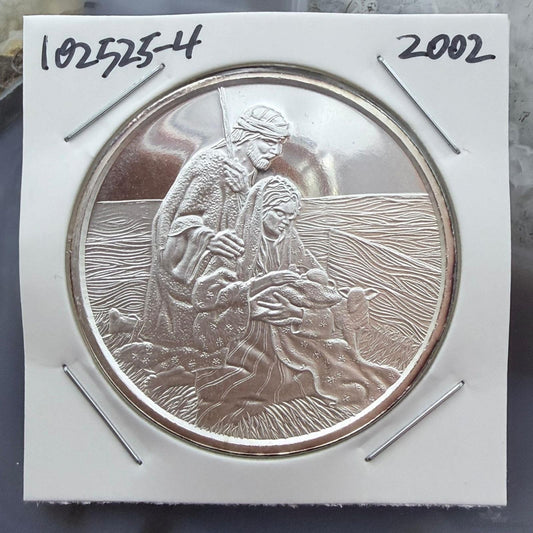 Vintage US 2002 One Troy Ounce .999 Fine Silver Holiday Theme #102525-4HXPE