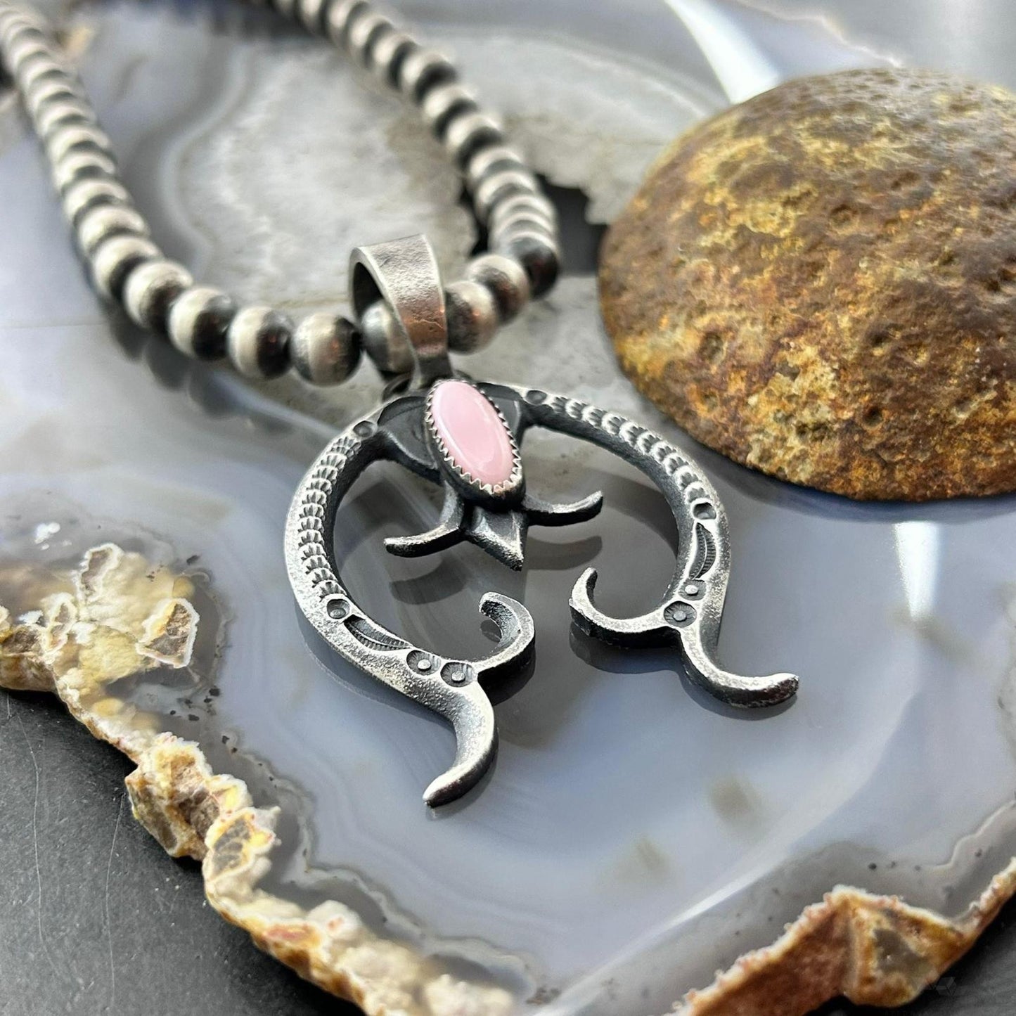 Eva & Linberg Billah Native American Sterling Silver Pink Conch Naja Pendant For Women