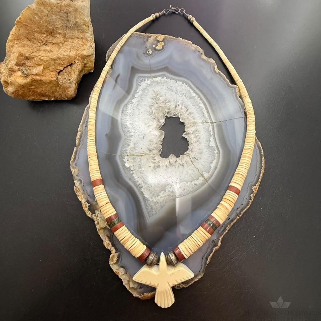 Vintage Native American Shell Beads & Jasper w/ Bird Pendant Necklace For Women