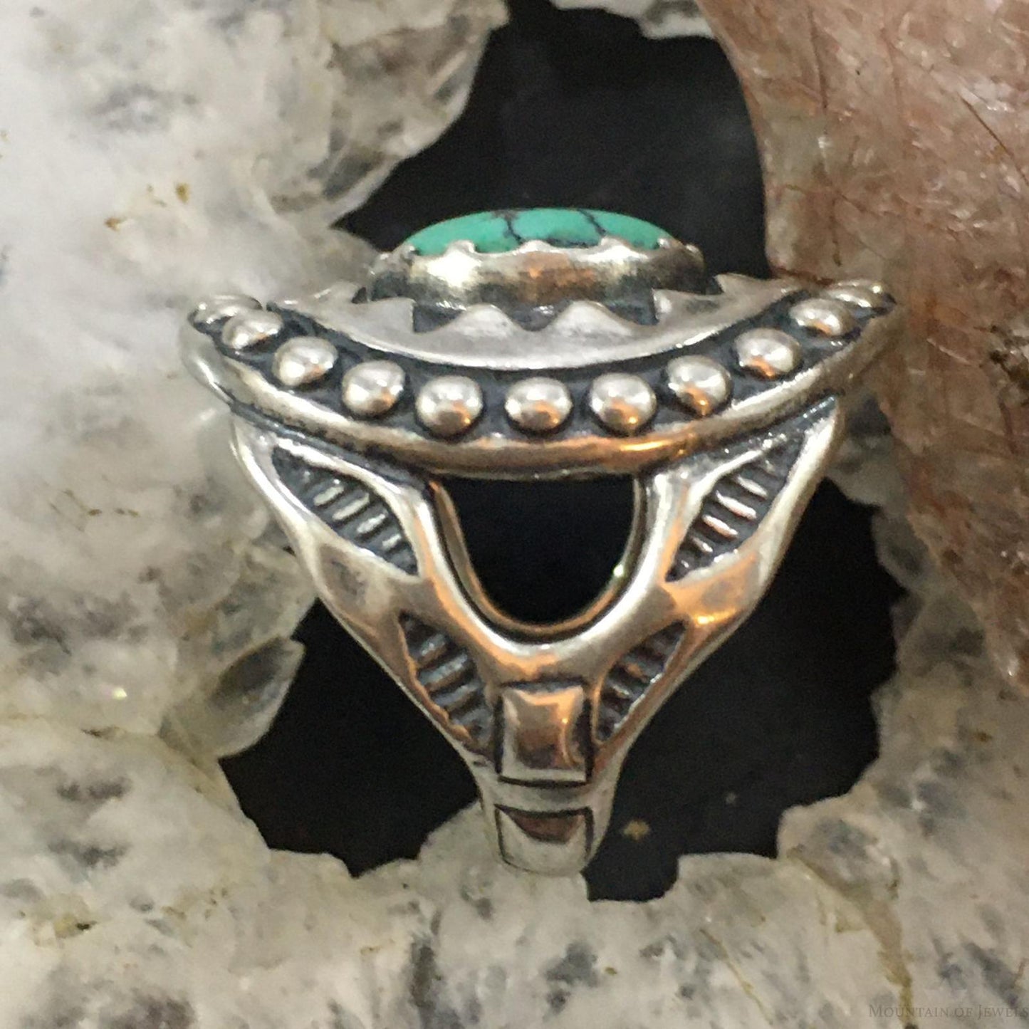 Carolyn Pollack Vintage Southwestern Style  Sterling Oval Green Turquoise Decorated Ring For Women