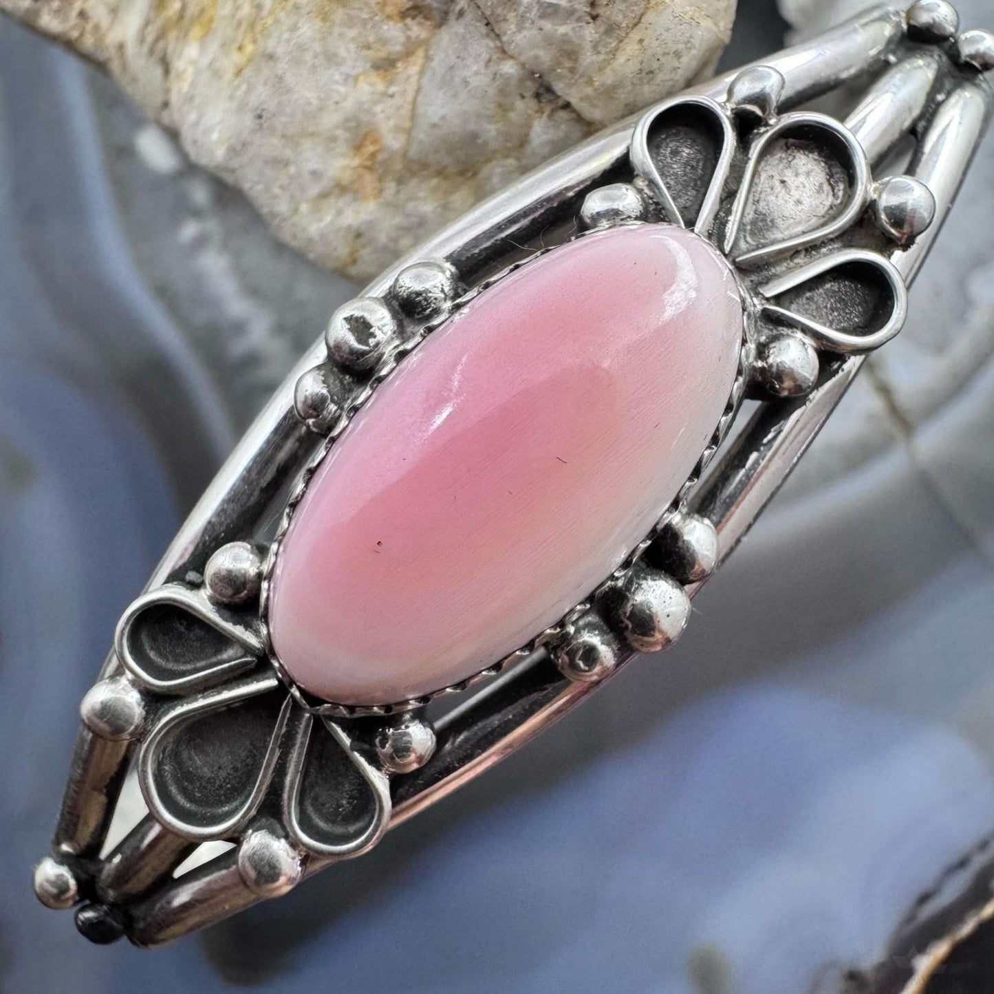 Native American Sterling Silver Oval Pink Conch Decorated Bracelet For Women