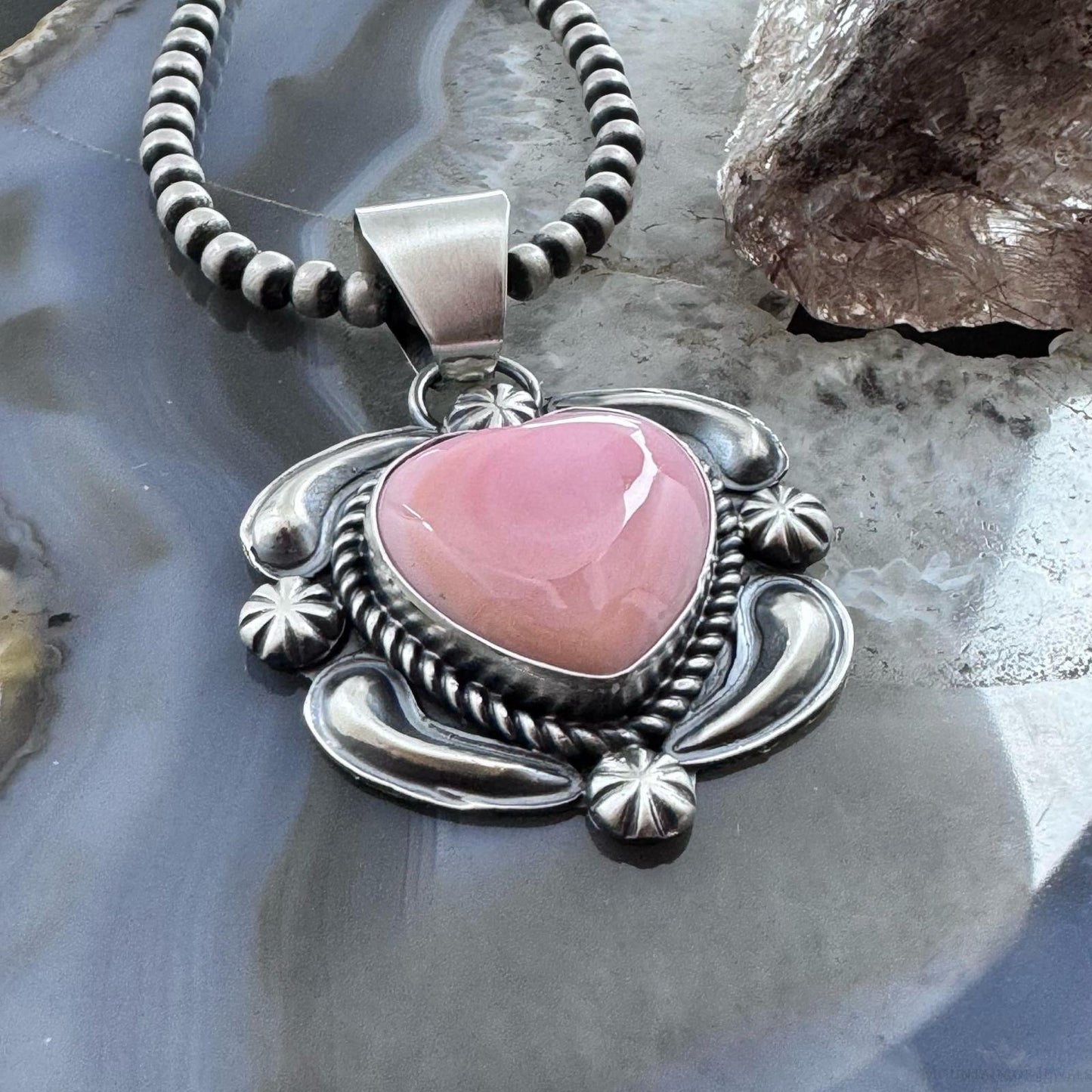 Jeff James Native American Sterling Silver Pink Conch Decorated Heart Pendant For Women