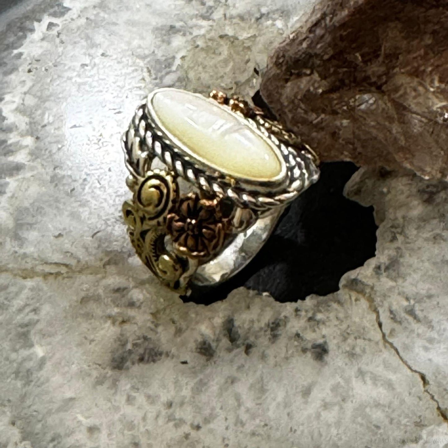 Carolyn Pollack Sterling Silver , Copper & Brass Marquise Mother of Pearl Ring Size 8 For Women