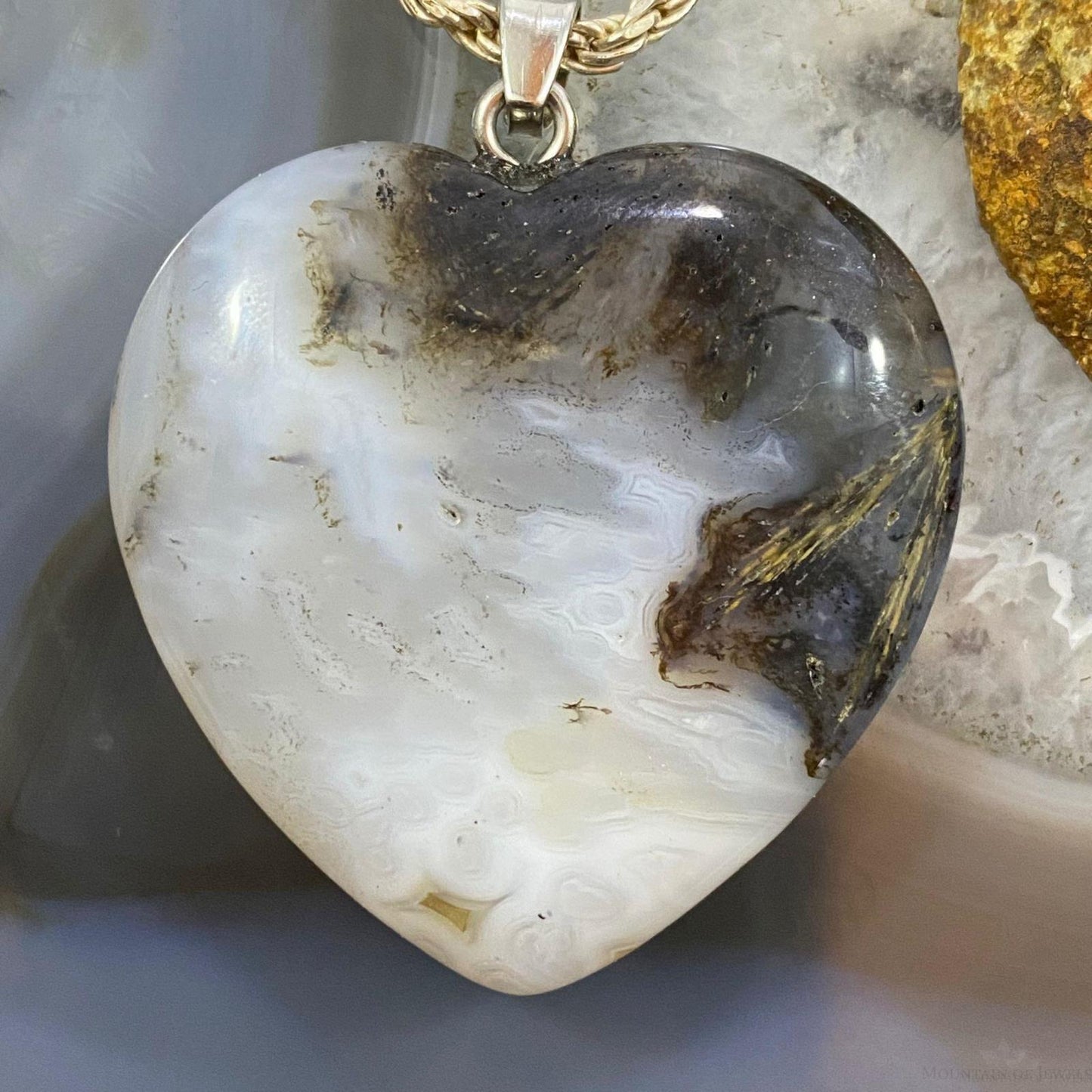 Heart Shape Slab Phantom Agate Fashion Pendant For Women