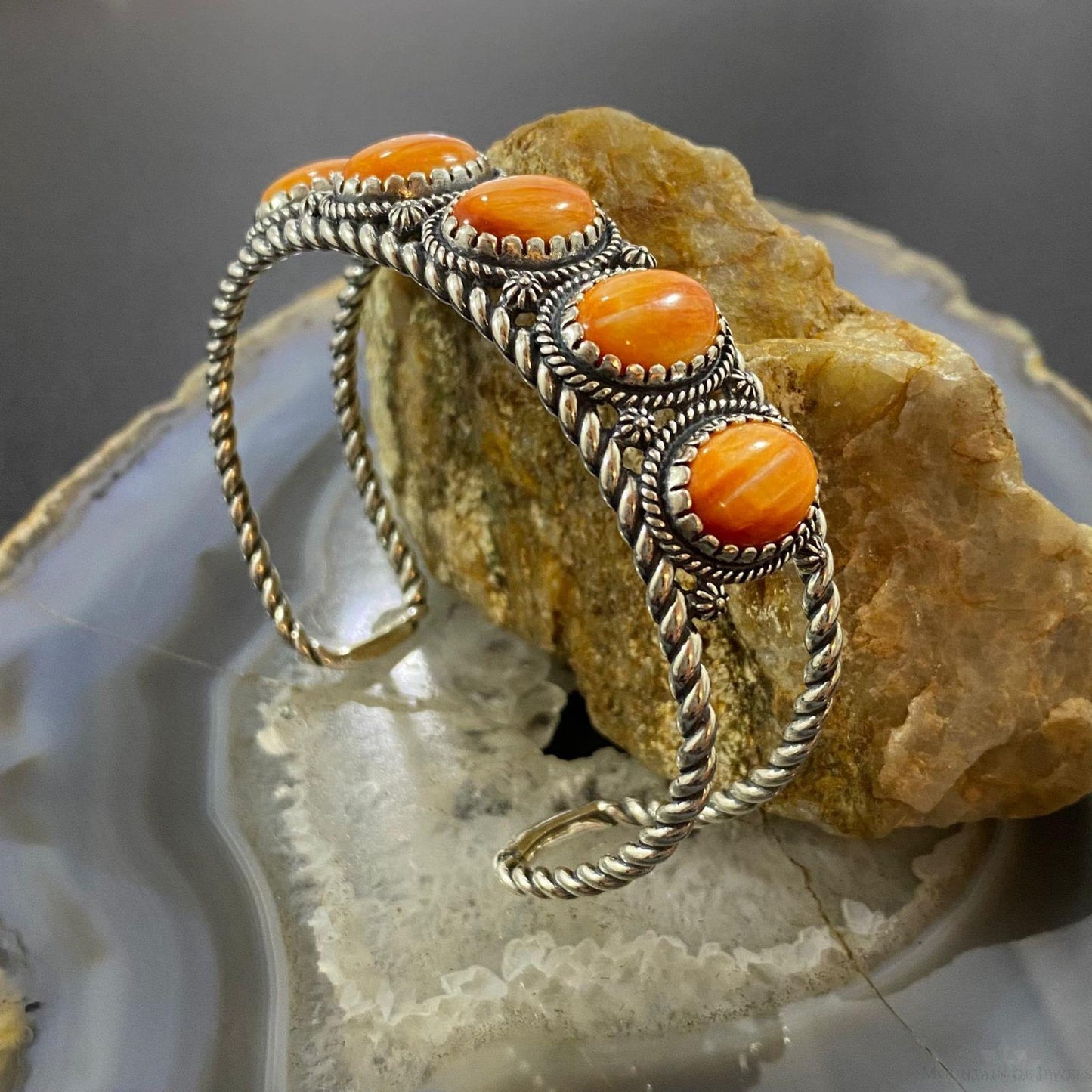Carolyn Pollack Vintage Southwestern Style Sterling Silver Spiny Oyster Row Bracelet For Women