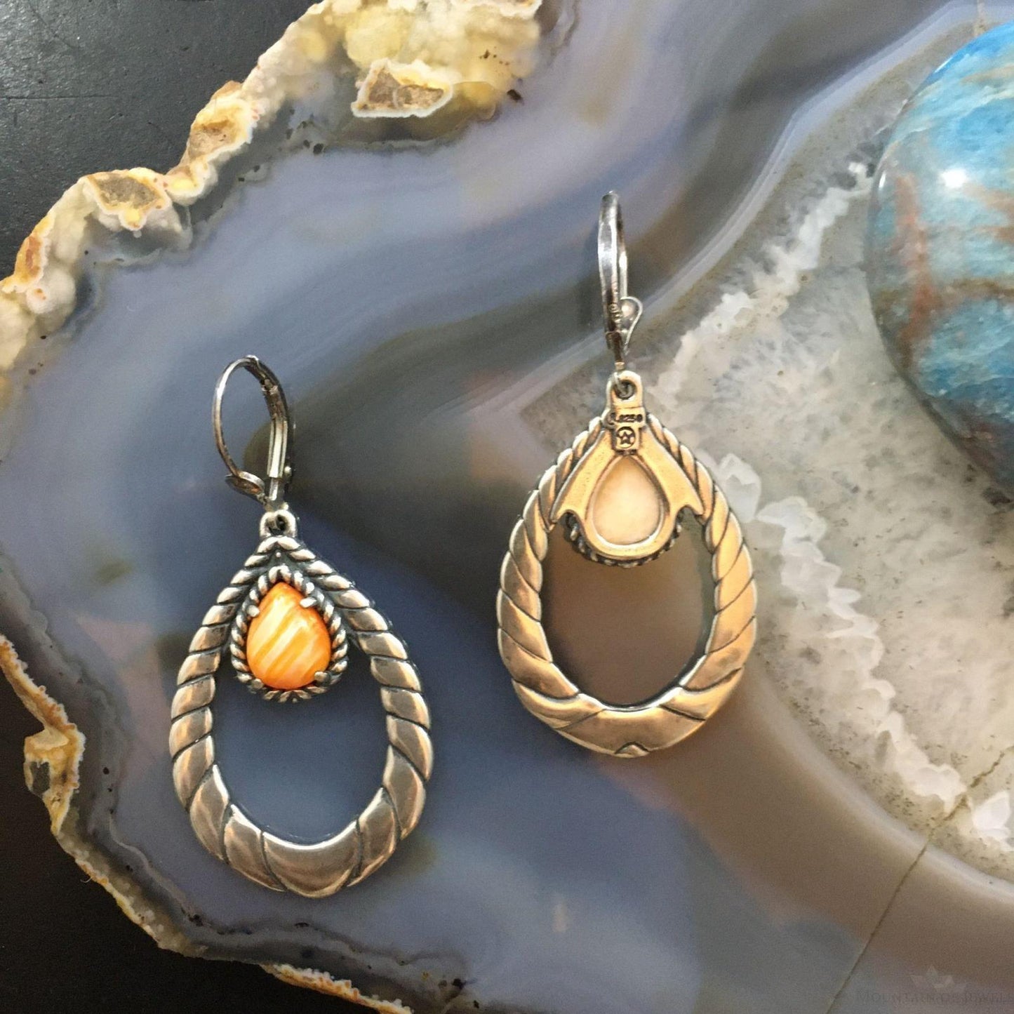 Carolyn Pollack Southwestern Style Sterling Pear Orange Spiny Oyster Decorated Hoop Dangle Earrings