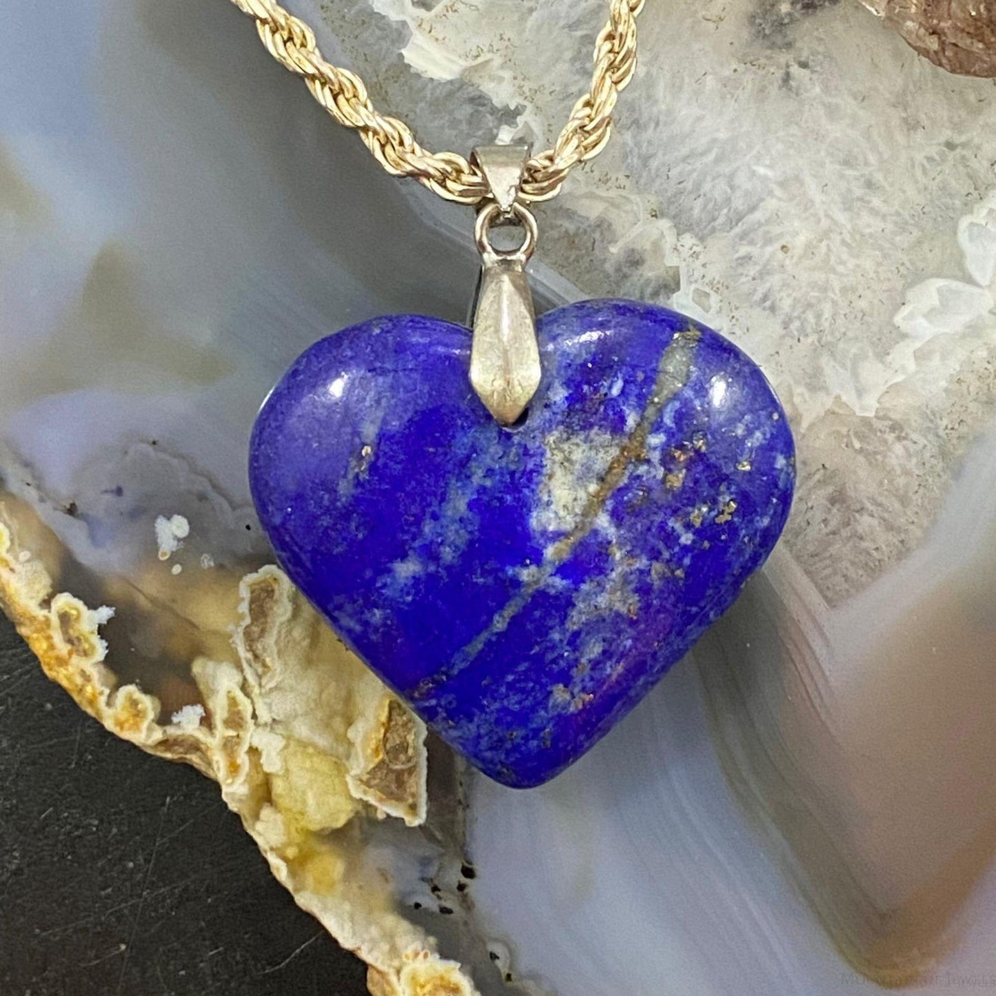 Heart Shape Slab Lapis Lazuli Fashion Pendant For Women