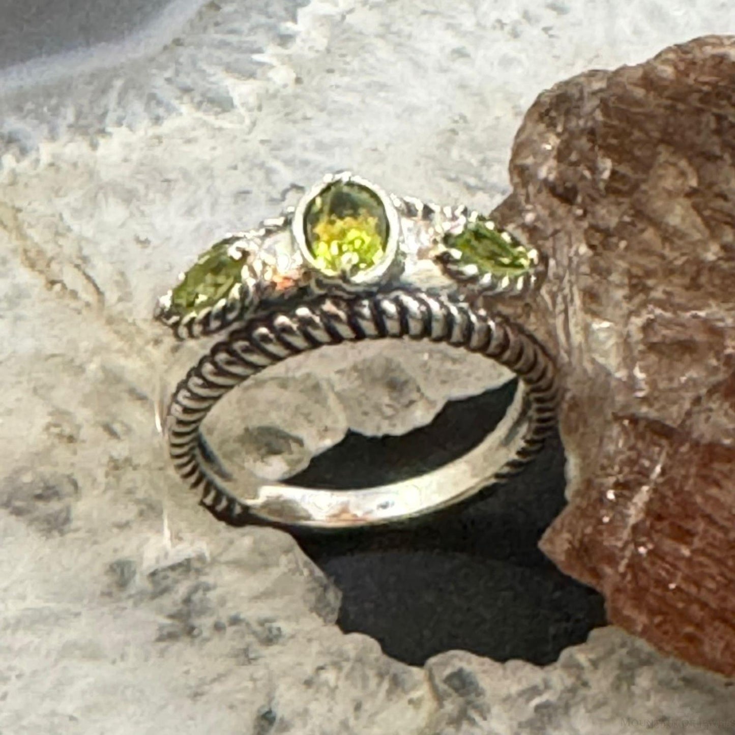 Carolyn Pollack Sterling Silver 3 Faceted Peridot Decorated Ring For Women