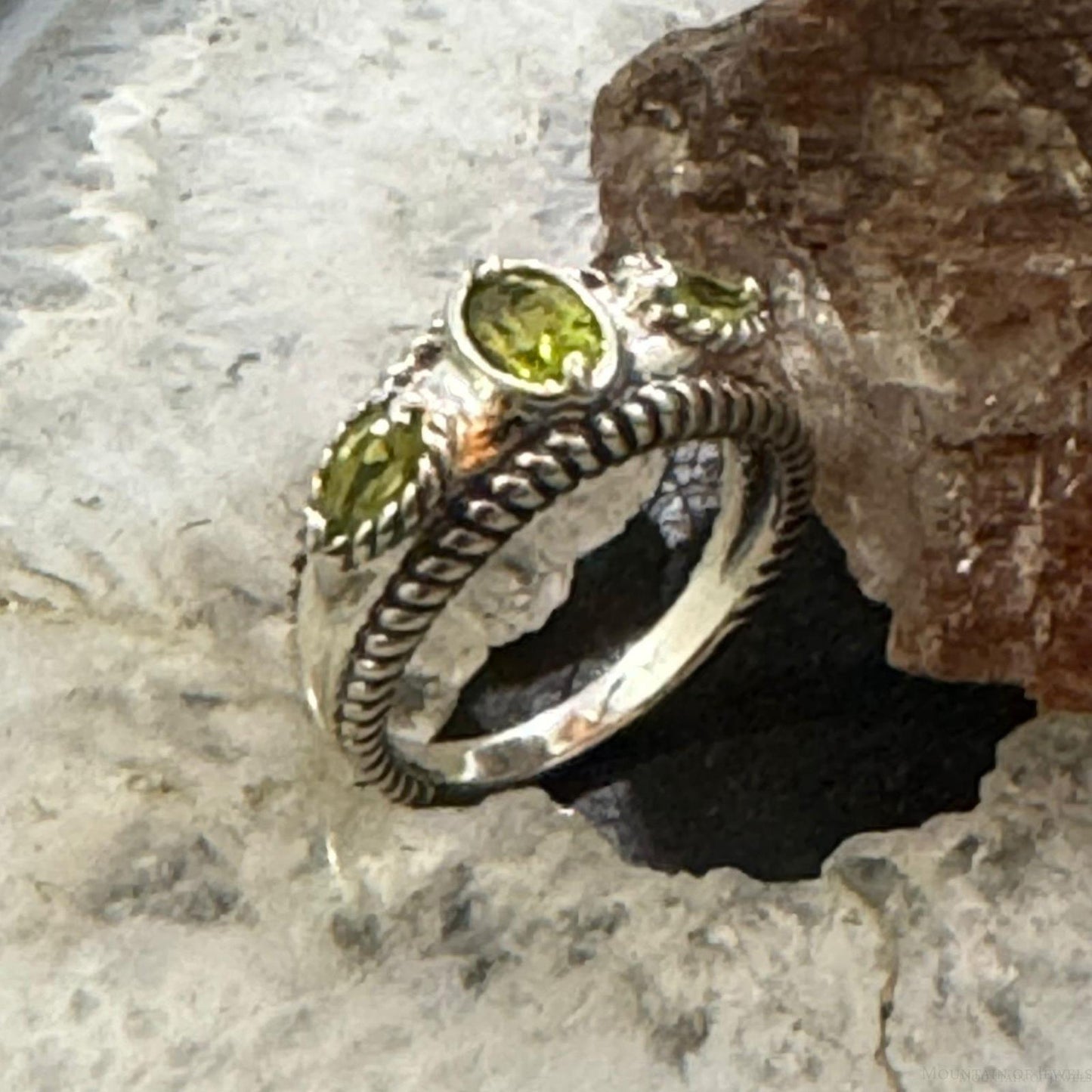 Carolyn Pollack Sterling Silver 3 Faceted Peridot Decorated Ring For Women