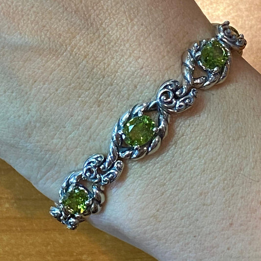 Carolyn Pollack Sterling Silver 6 Faceted Oval Peridot Link Bracelet For Women