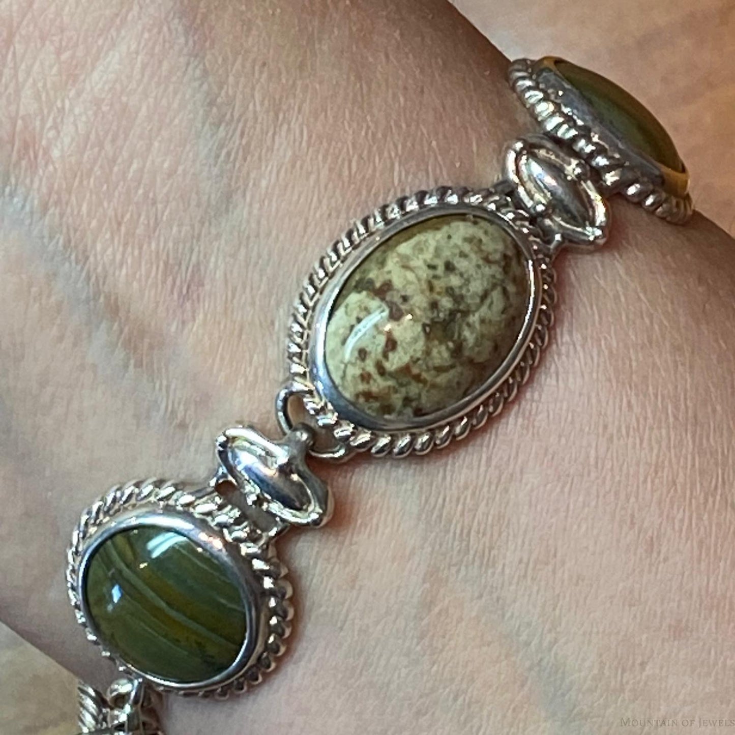 Carolyn Pollack Sterling Silver Picture/Green Jasper Decorated Link Bracelet For Women