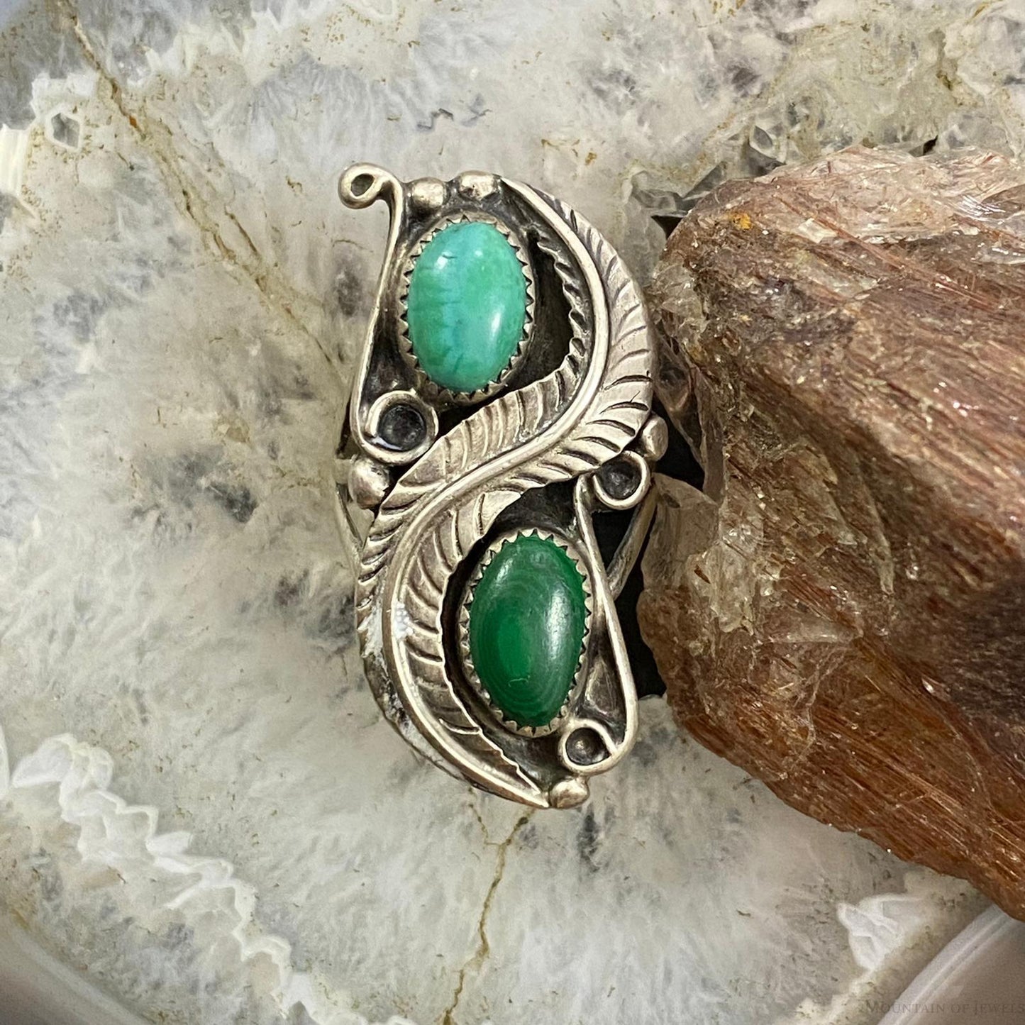 Vintage Native American Silver Turquoise & Malachite Decorated Ring Size 7.75 For Women