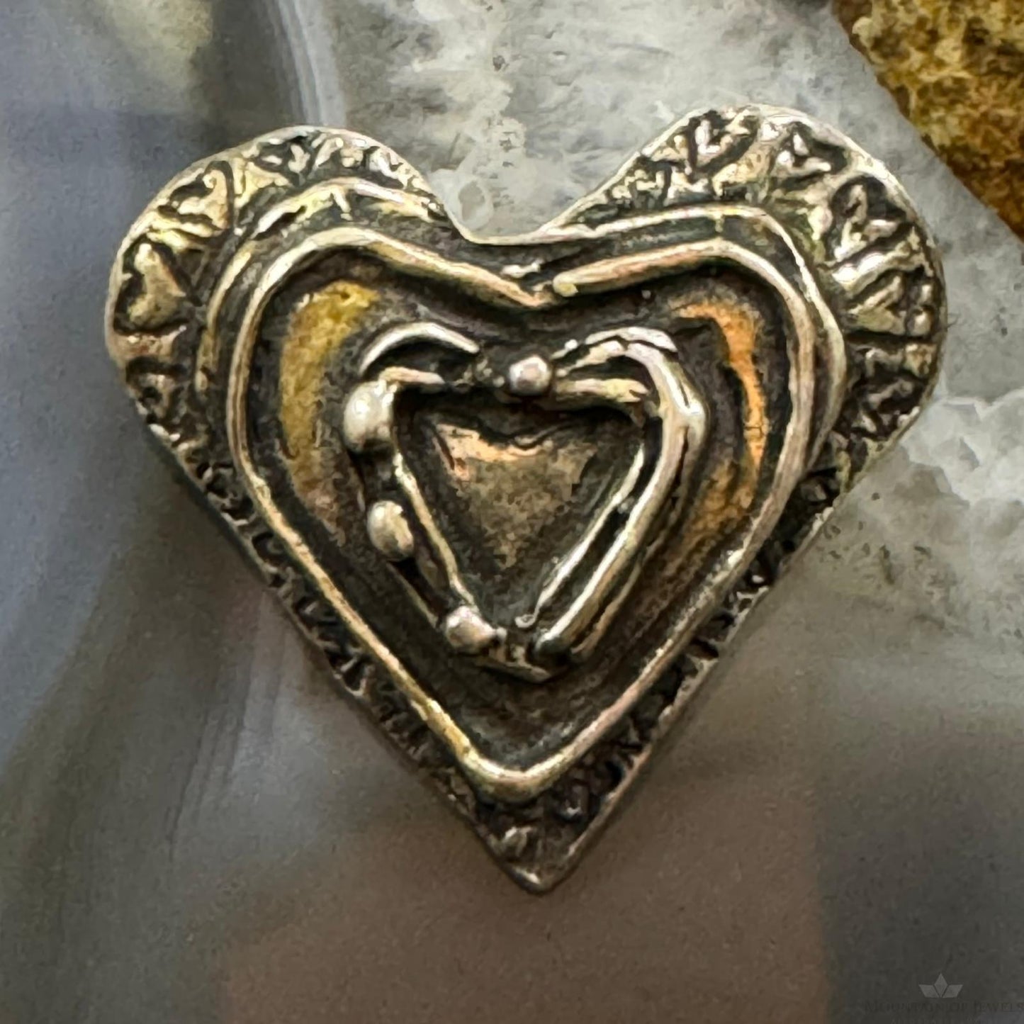 Vintage Silver Decorated Heart Fashion Brooch For Women