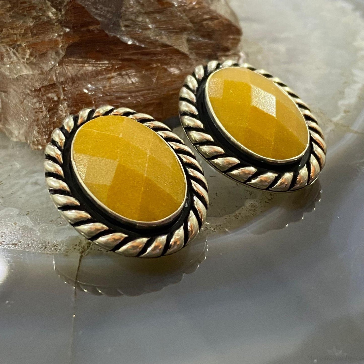 Carolyn Pollack Sterling Silver Oval Yellow Jasper and Quartz Doublet Clip-On Earrings For Women