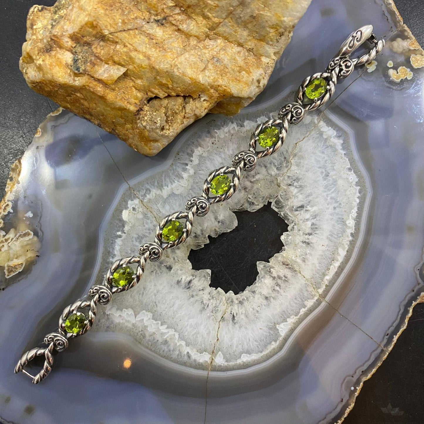 Carolyn Pollack Sterling Silver 6 Faceted Oval Peridot Link Bracelet For Women