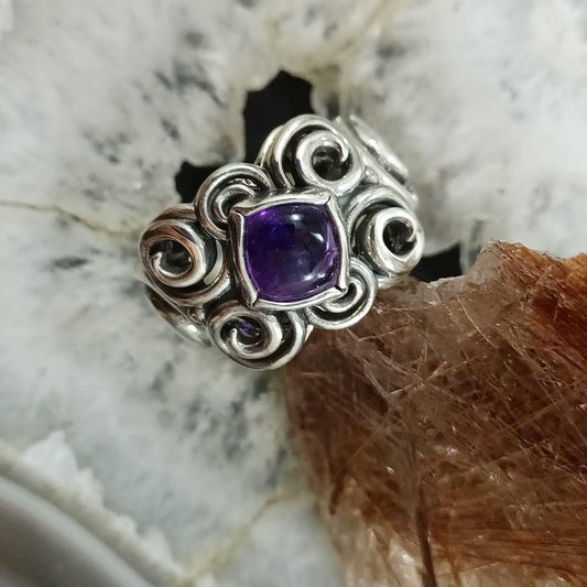 Carolyn Pollack Sterling Silver Rounded Diamond Shape Amethyst Ring Size 8.25 For Women