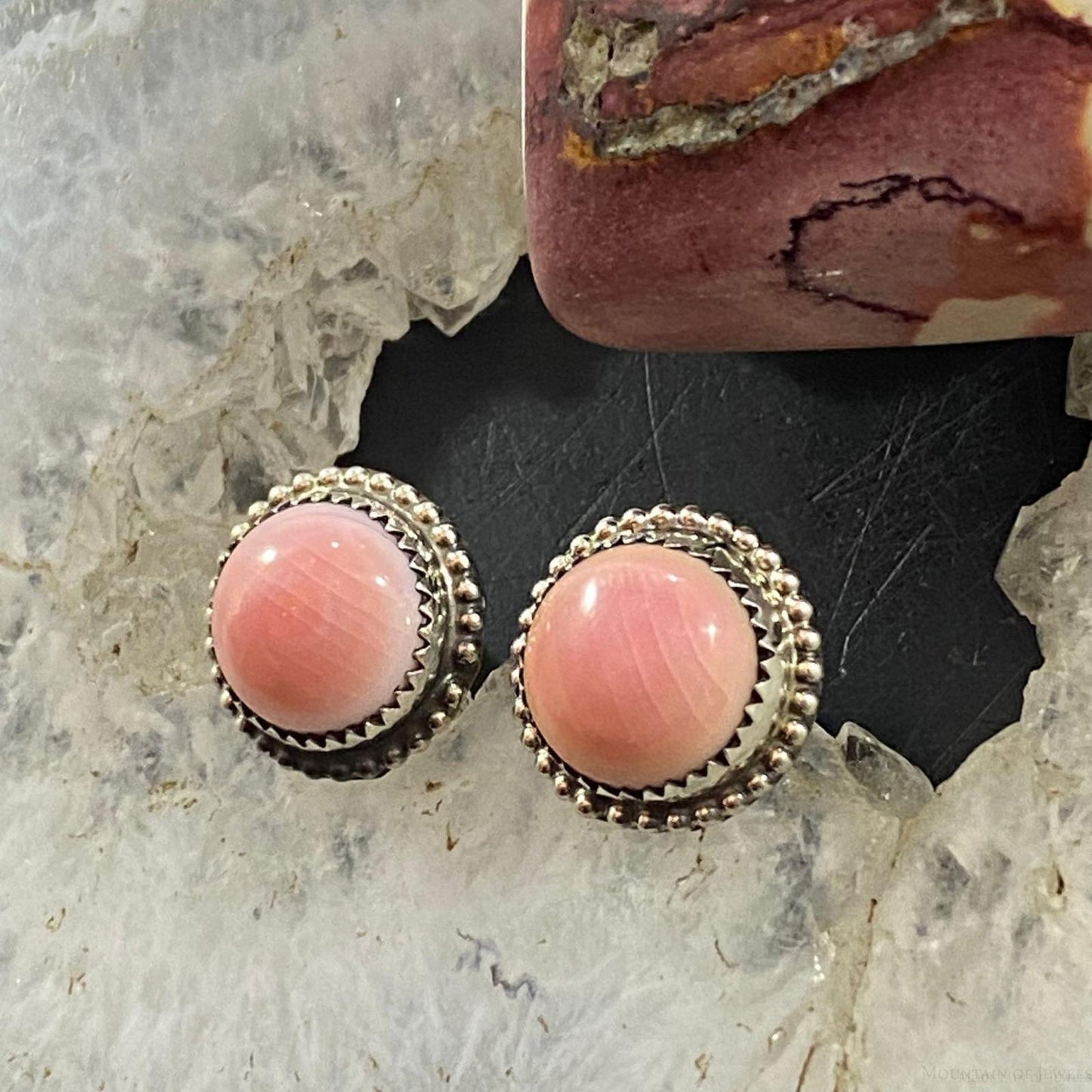 Esther White Navajo Native American Sterling Silver Round Pink Conch Shell Stud Earrings For Women