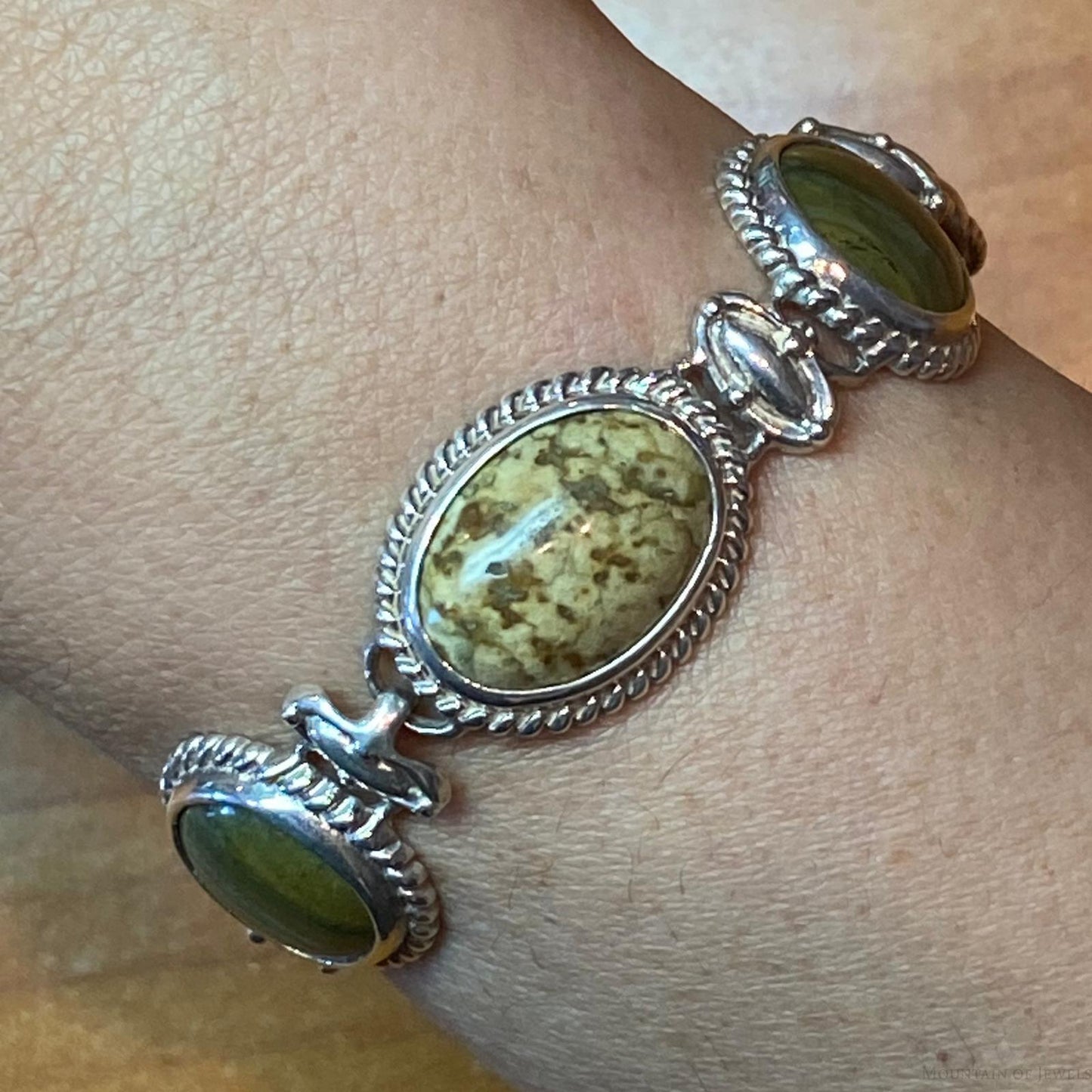 Carolyn Pollack Sterling Silver Picture/Green Jasper Decorated Link Bracelet For Women