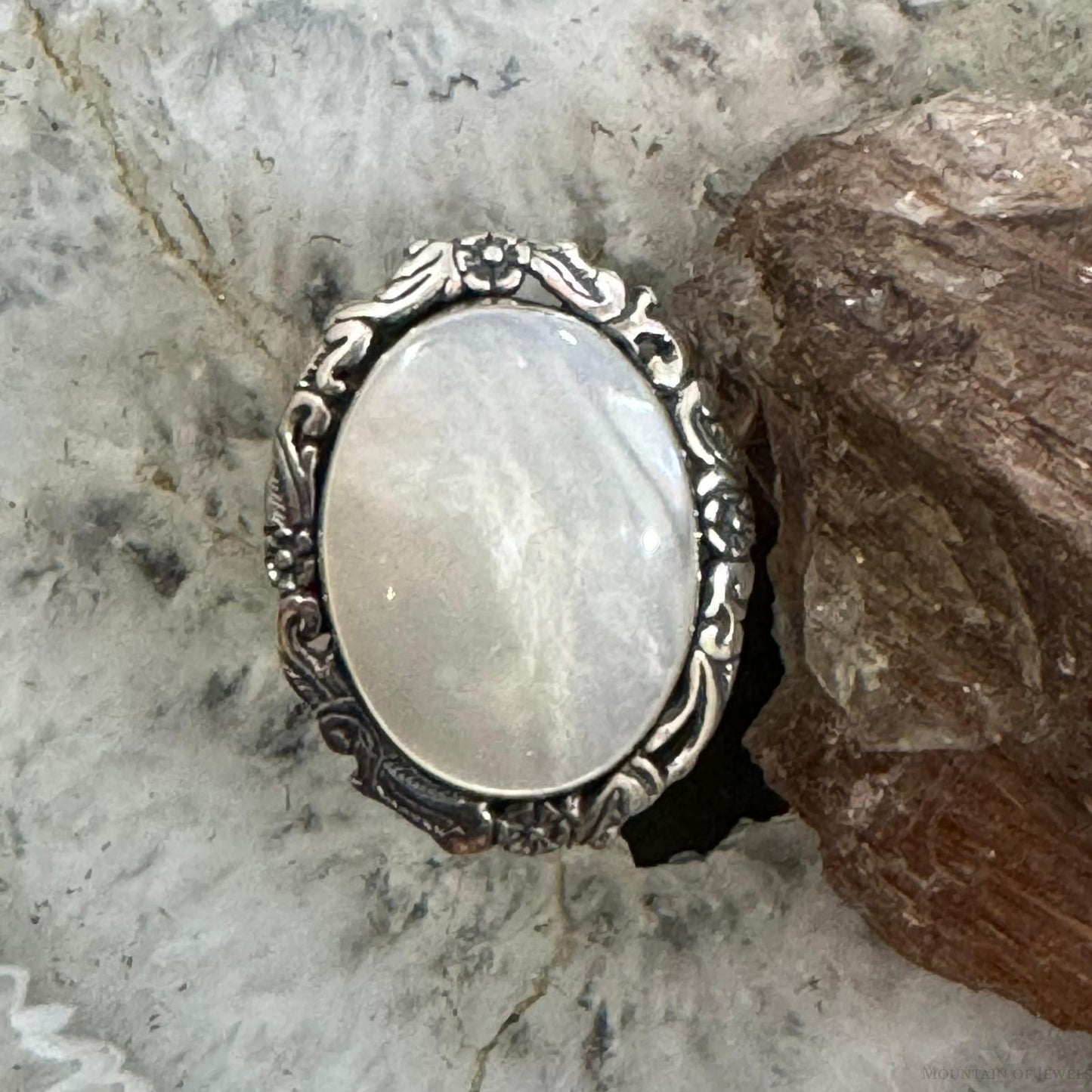 Carolyn Pollack Sterling Silver Large Oval Mother of Pearl Ring For Women