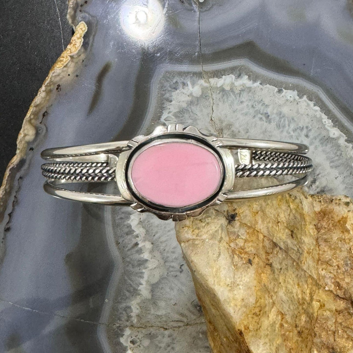 Native American Sterling Oval Pink Conch Shell Split Shank Bracelet For Women