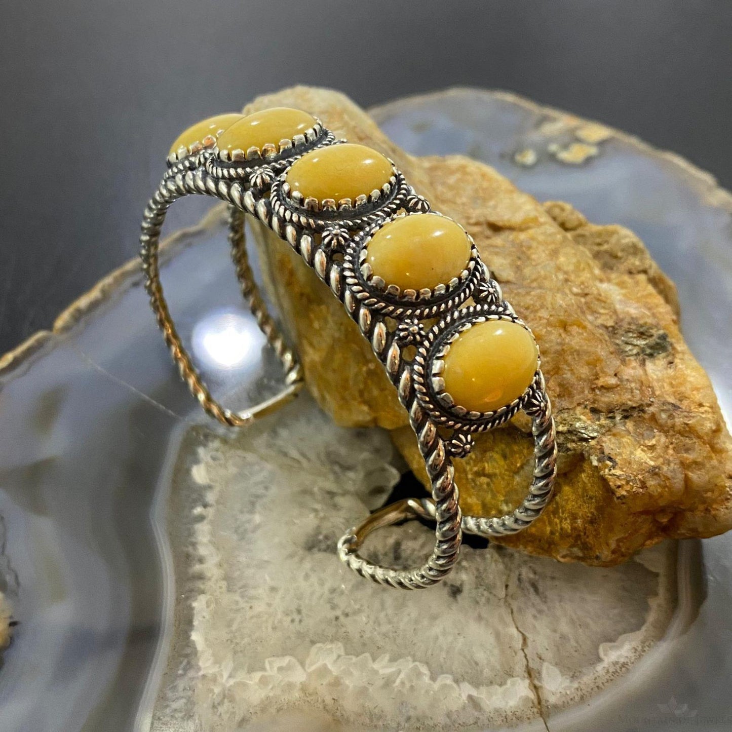 Carolyn Pollack Vintage Southwestern Style Sterling Silver Yellow Jasper Row Bracelet For Women