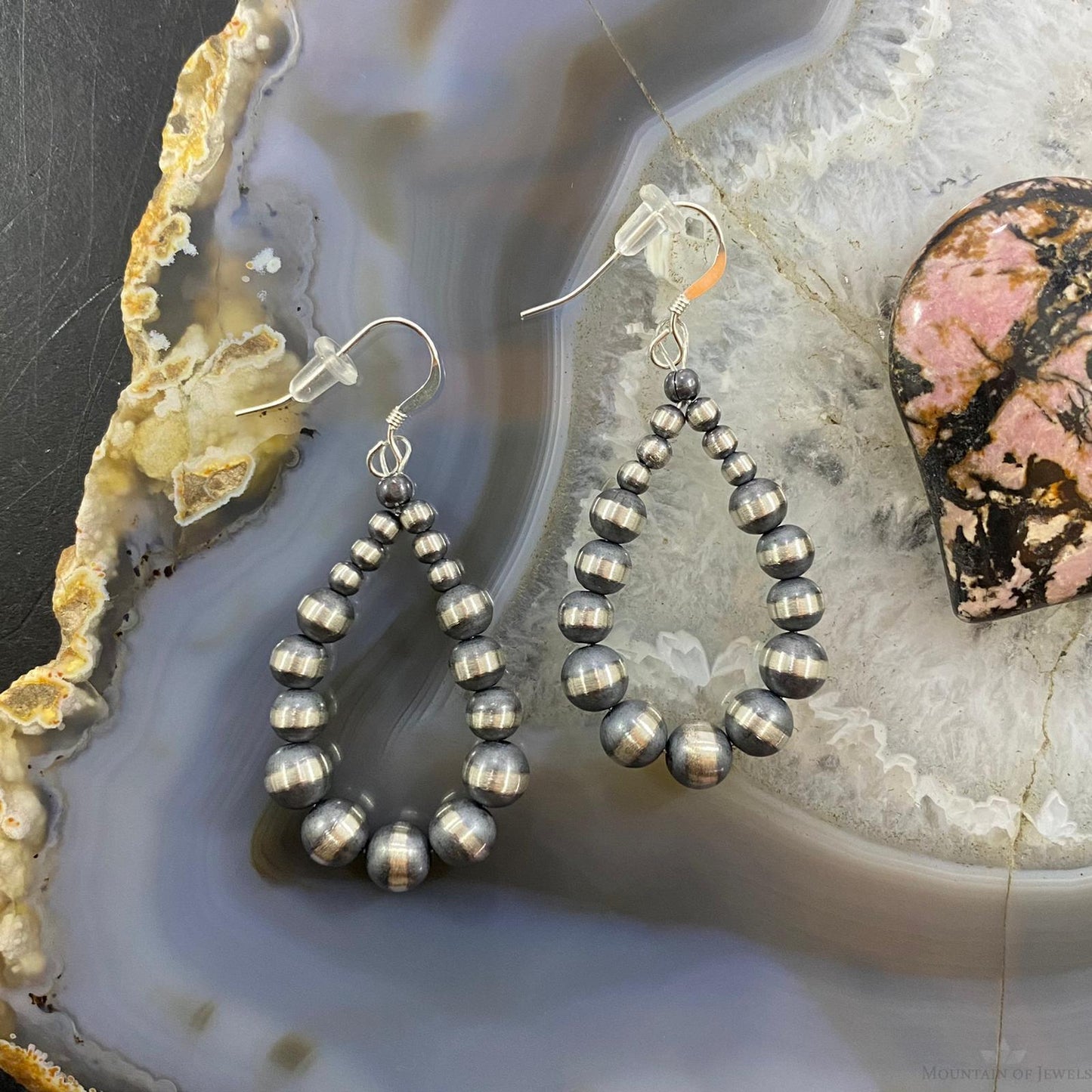 Navajo Pearl Beads Graduated 3-6mm Sterling Silver Hoop Dangle Earrings - Mountain of Jewels